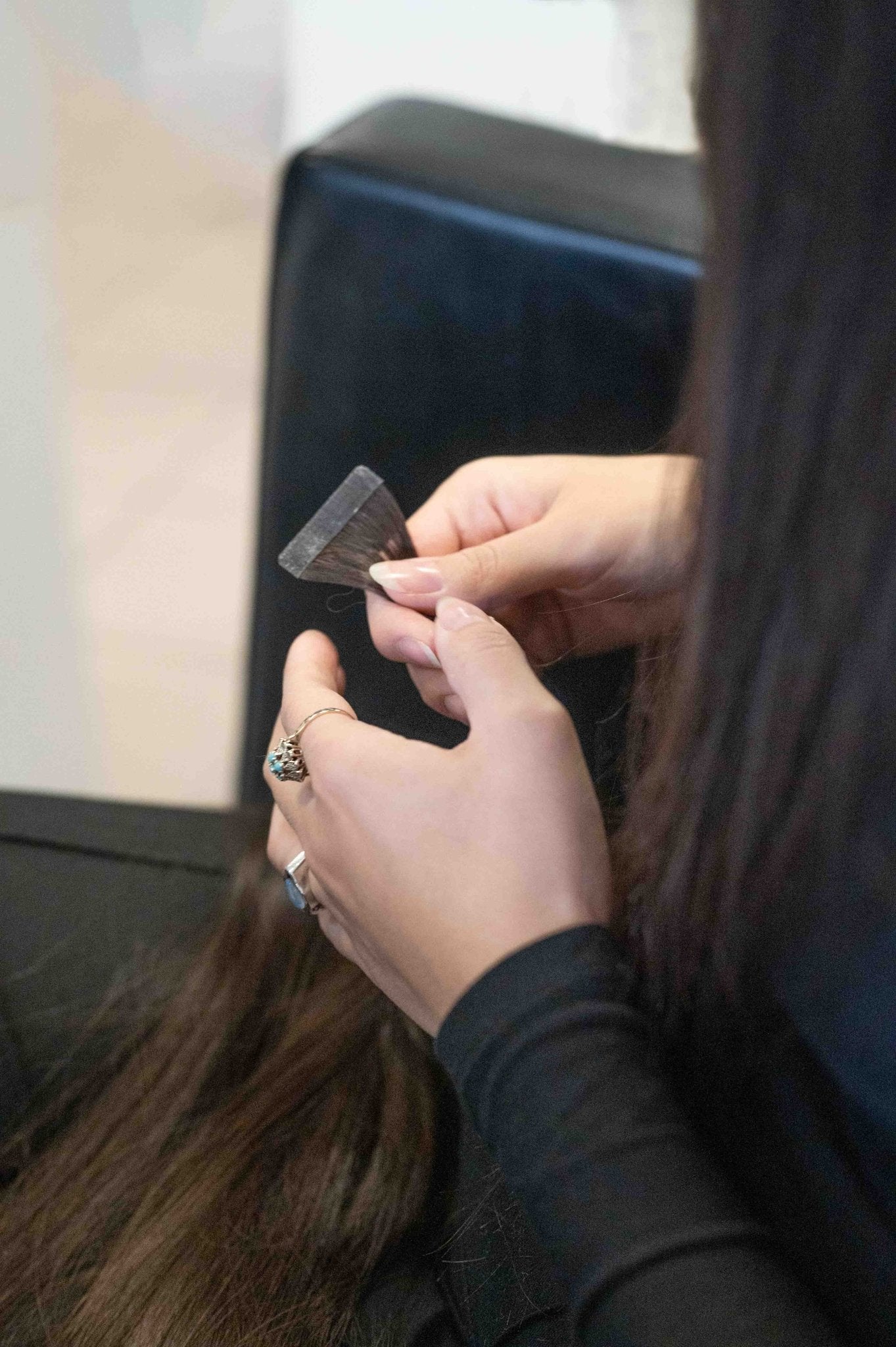 So entfernst du Tape Extensions selbst + Hochsetzen Ma Copine®